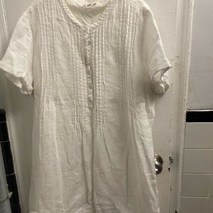 Lovely linen lined dress size large. Gently warn and steamed